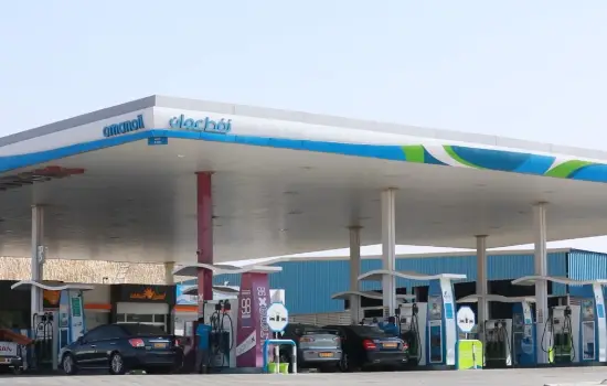 پمپ بنزین در عمان