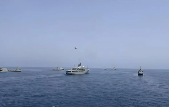 نیروی دریایی عمان رزمایش دریایی انجام داد | تمرین دریایی | مانور دریایی