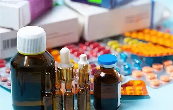 کشف داروهای آرایشی تقلبی از یک موسسه بهداشتی در عمان