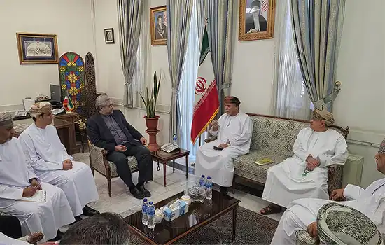 استرداد مجرمین و همکاری در امور کنسولی و قضایی بین ایران و عمان