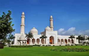 مسجد سلطان قابوس عمان شاهکار معماری ایرانی است