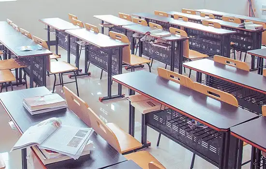 کلاس های دانش آموزان در ظفار برای روزهای یکشنبه و دوشنبه تعلیق شد