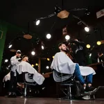 آرایشگری در عمان: حرفه‌ای با پتانسیل بالا