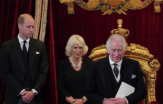 کاخ باکینگهام: چارلز سوم پادشاه بریتانیا به سرطان مبتلا شد اما در وضعیت روحی خوبی قرار دارد